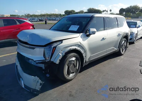 2024 Kia Ev9 Light Long Range z USA, uszkodzony, nr VIN KNDAB5S11R6037702